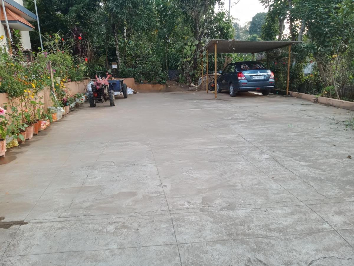 Krishna Kuteera Apartamento Siddapura  Exterior foto